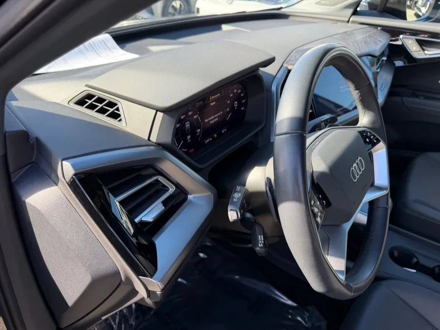 Used 2023 Audi Q4 e-tron Premium Plus AWD/4WD image 7