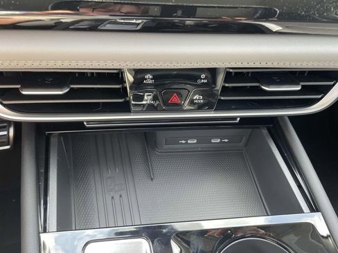 New 2026 Volkswagen Atlas Peak Edition AWD/4WD image 23
