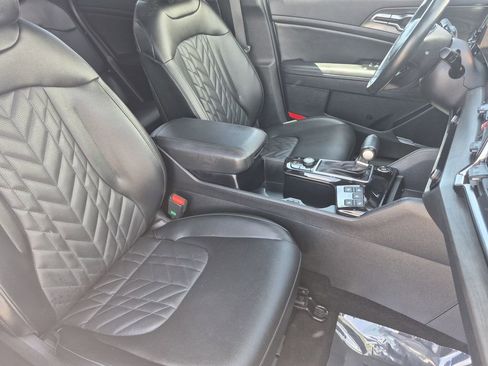 Certified 2023 Kia Sportage X-Pro Prestige AWD/4WD image 17