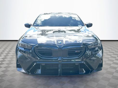 Used 2026 BMW M5 w/ Executive Package image 2