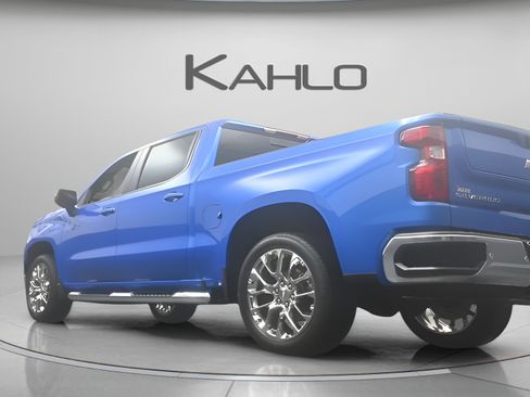 Used 2025 Chevrolet Silverado 1500 LT w/ Safety Package AWD/4WD image 10