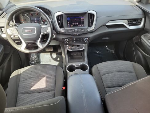 Used 2024 GMC Terrain SLE FWD image 18