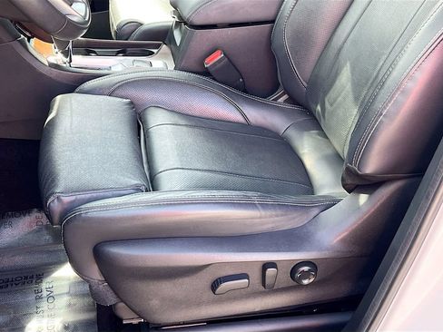 Used 2023 Subaru Ascent Touring AWD/4WD image 20