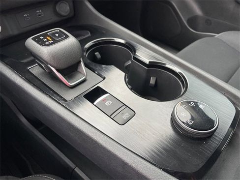 Used 2023 Nissan Rogue S image 21