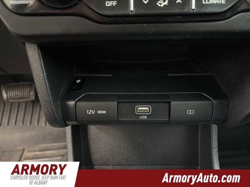 Used 2022 Kia Niro EX w/ Cold Weather Package image 18