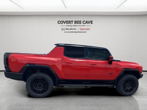 New 2025 GMC Hummer EV 2X w/ LPO, Dark Essentials Package image 21