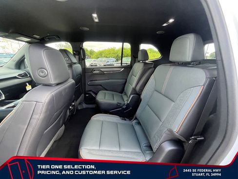 New 2026 GMC Acadia AT4 w/ Luxury Package AWD/4WD image 12