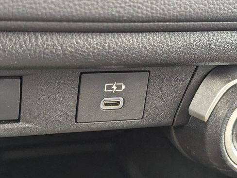 Used 2024 Toyota Grand Highlander XLE image 33