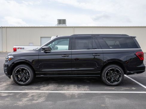 Used 2024 Ford Expedition Max Limited image 7