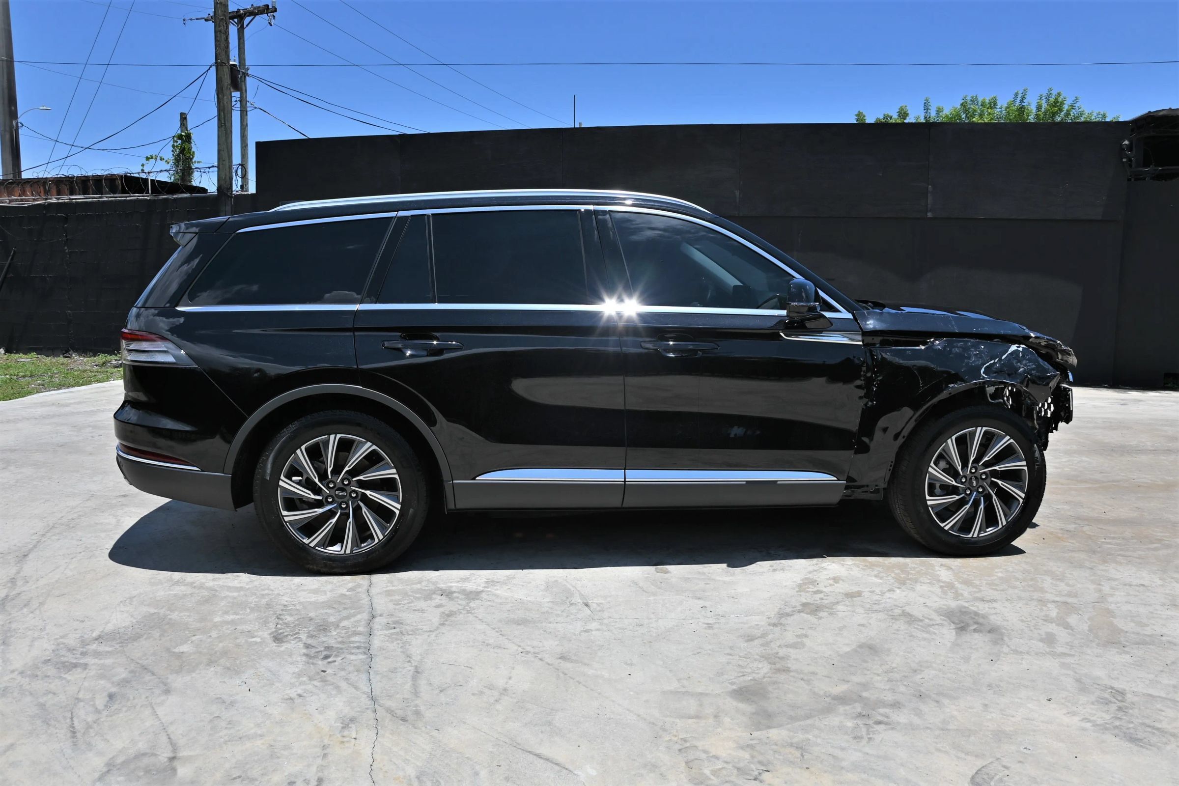 Used 2025 Lincoln Aviator 2WD image 7