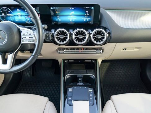 Used 2022 Mercedes-Benz GLA 250 4MATIC image 43