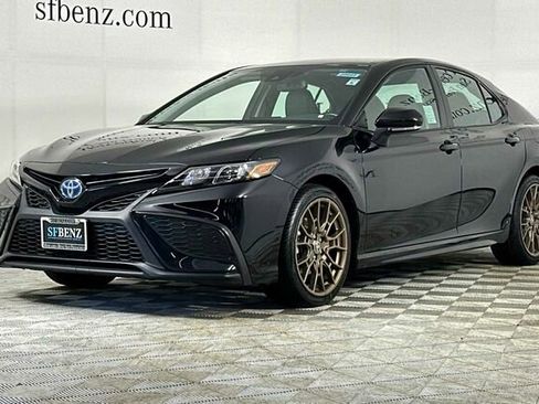 Used 2023 Toyota Camry SE image 8