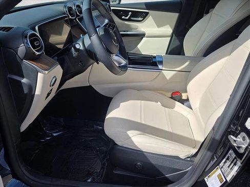 Used 2024 Mercedes-Benz GLC 300 GLC 300 image 15