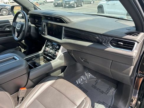 Used 2024 GMC Yukon Denali w/ Denali Reserve Package AWD/4WD image 52