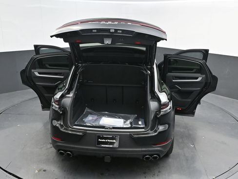 New 2026 Porsche Cayenne Coupe image 46