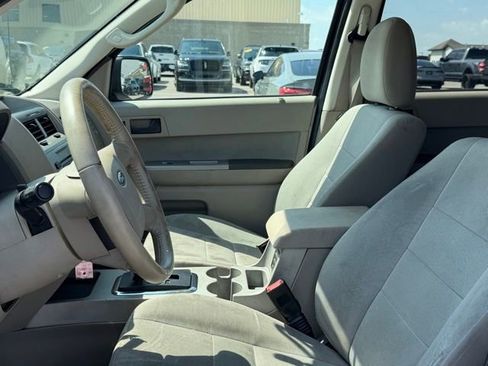 Used 2011 Ford Escape XLT FWD image 11