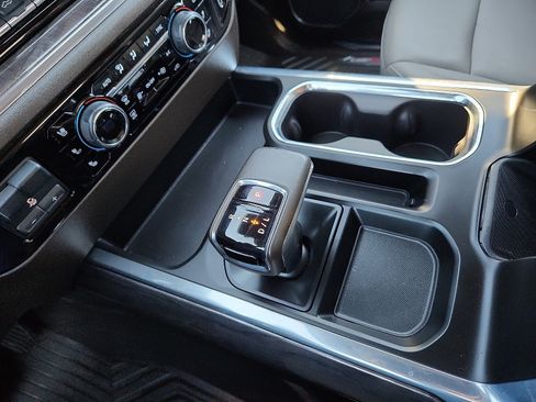 Used 2025 Chevrolet Silverado 1500 LTZ image 25