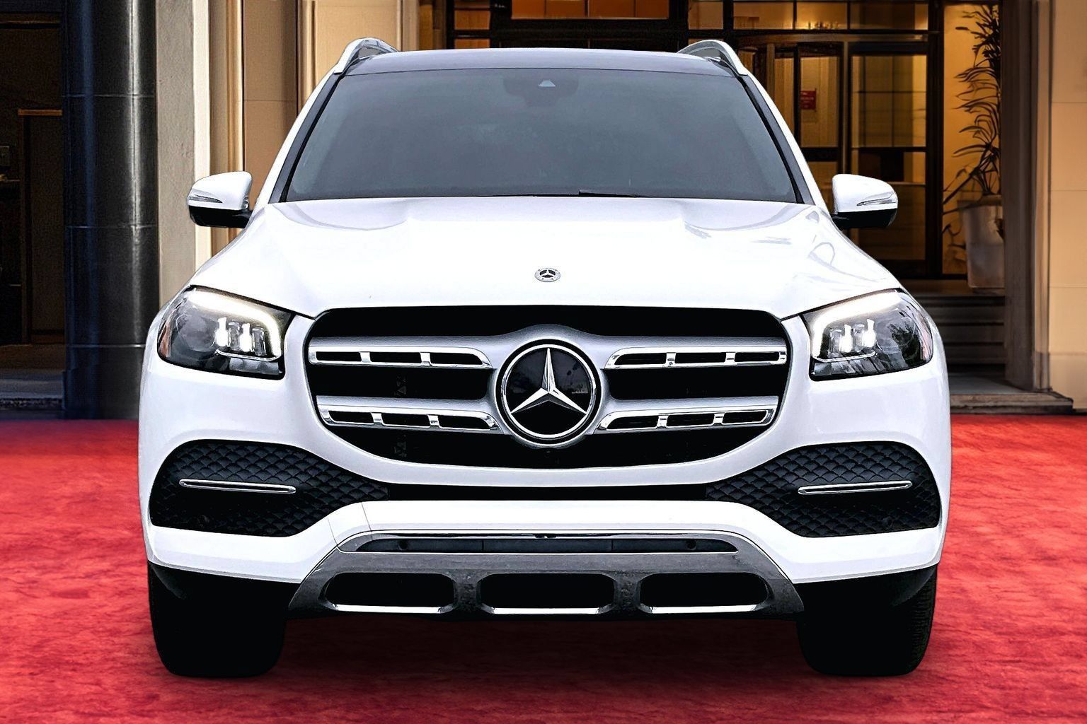 Used 2023 Mercedes-Benz GLS 450 4MATIC image 3