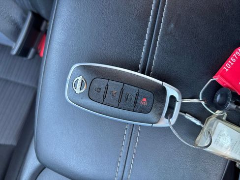 Used 2025 Nissan Sentra SV FWD image 21