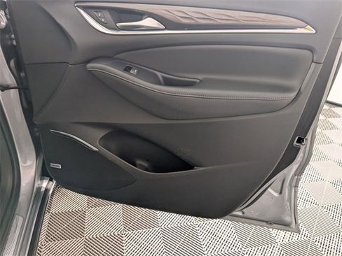 Used 2023 Buick Enclave Avenir w/ Avenir Technology Package image 36