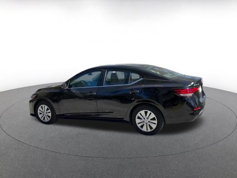 Used 2025 Nissan Sentra S image 10