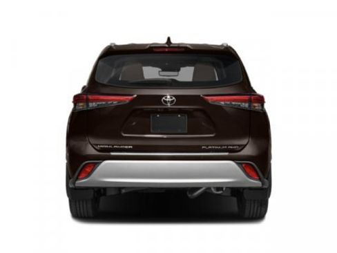 Used 2021 Toyota Highlander Platinum image 5