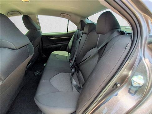 Used 2022 Toyota Camry LE FWD image 15