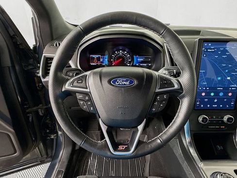Used 2022 Ford Edge ST w/ Equipment Group 401A AWD/4WD image 11