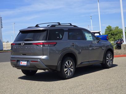 New 2026 Nissan Pathfinder SL