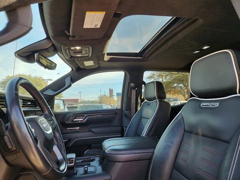 Used 2024 GMC Sierra 1500 AT4X image 13