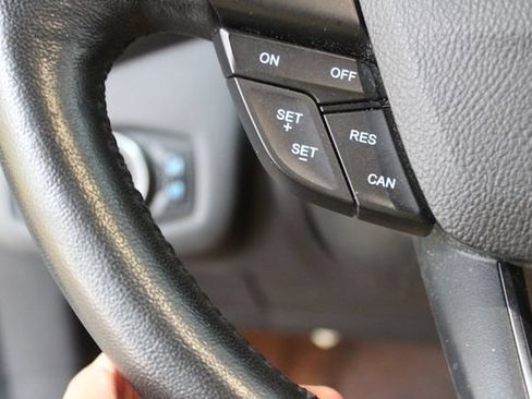 Used 2018 Ford Escape SEL AWD/4WD image 17