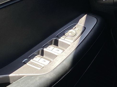 Used 2024 Hyundai Palisade SEL FWD image 29
