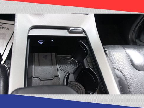 Used 2021 Hyundai Palisade Calligraphy image 23