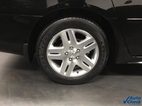 Used 2014 Chevrolet Impala LT w/ LT Sunroof Package image 17