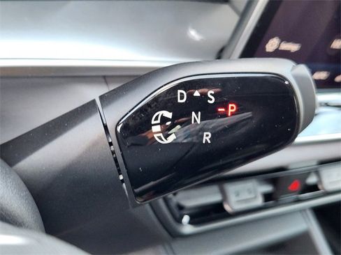 New 2026 Volkswagen Tiguan SE R-Line image 20