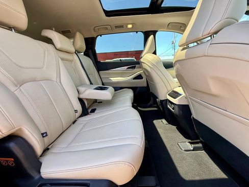 Used 2023 INFINITI QX60 Luxe w/ Performance Audio Package FWD image 38