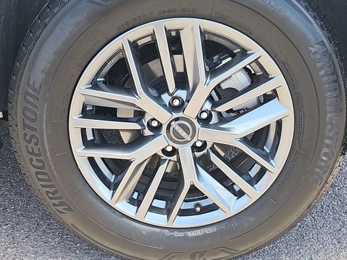 Certified 2024 Nissan Rogue S FWD image 31