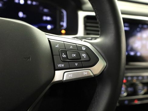 Used 2020 Volkswagen Atlas Cross Sport SEL Premium image 26