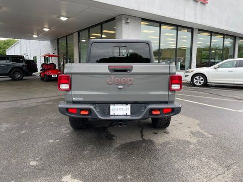 Used 2023 Jeep Gladiator Mojave w/ Cold Weather Group AWD/4WD image 6