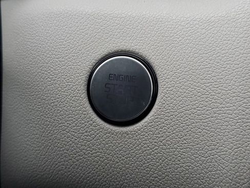 Certified 2023 Kia Sorento SX AWD/4WD image 25