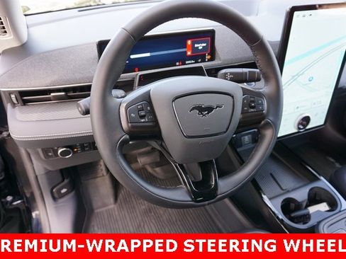 Used 2025 Ford Mustang Mach-E Premium image 10
