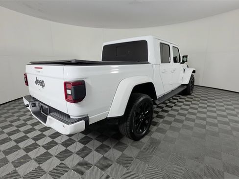 Used 2023 Jeep Gladiator Overland image 5