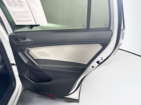 Used 2022 Volkswagen Tiguan S image 28