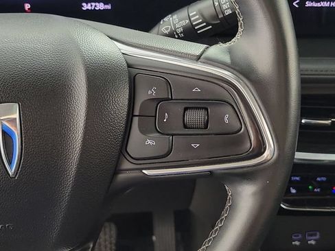Used 2025 Buick Encore GX Avenir w/ Avenir Convenience Package FWD image 26