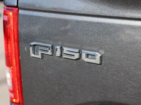 Used 2016 Ford F150 Lariat image 11