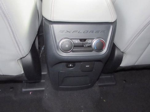 New 2026 Ford Explorer Active w/ Active Comfort Package image 22