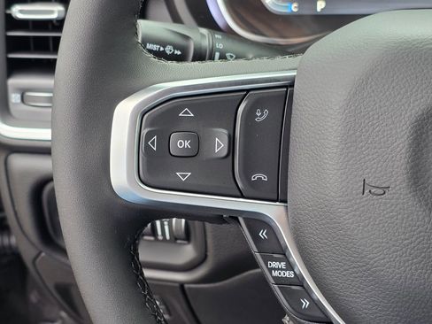 New 2026 RAM 1500 4x4 Crew Cab image 16