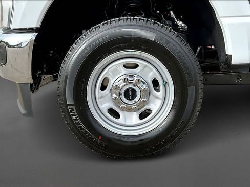 New 2026 Ford F350 XL w/ FX4 Off-Road Package image 12
