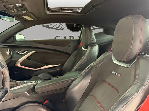 Used 2017 Chevrolet Camaro ZL1 image 9