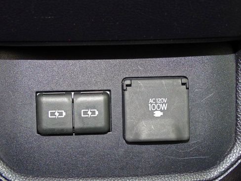 Used 2022 Toyota Highlander Platinum AWD/4WD image 24